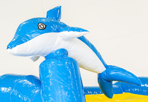 Ordene el pequeño castillo hinchable inflable con tobogán para niños con delfines divertidos extra divertidos. Compre castillos hinchables en línea en JB Hinchables España