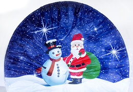 Unieke opblaasbare 3 meter snowglobe kopen voor zowel jong als oud. Bestel opblaasbare winterattracties nu online bij JB Inflatables Nederland