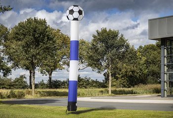 Koop nu online de skydancers met 3d bal van 6m hoog in blauw wit bij JB Inflatables Nederland. Bestel deze skydancer direct vanuit onze voorraad