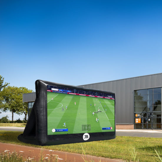 Opblaasbare video screen die gebruikt kunnen worden voor bijvoorbeeld een FIFA toernooi