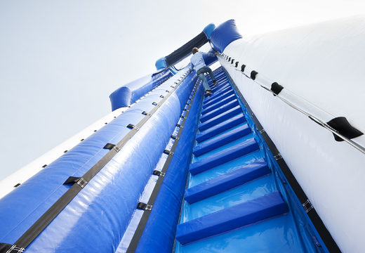Consigue tu tobogán hinchable monstruo hinchable de 11 metros de altura y 53 metros de largo con escalera doble para niños. Ordene toboganes inflables ahora en línea en JB Hinchables España