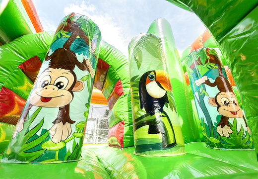 Castillo hinchable de gorilas safari multiplay con tobogán, objetos divertidos en la superficie de salto y llamativos objetos en 3D para niños. Ordene castillos hinchables en línea en JB Hinchables España