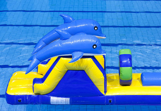 Tobogán hinchable con delfines y divertidos objetos para grandes y pequeños. Ordene juegos de piscina inflables ahora en línea en JB Hinchables España