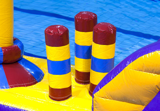 Compre un barco inflable con temática de circo para jóvenes y mayores. Ordene juegos de piscina inflables ahora en línea en JB Hinchables España