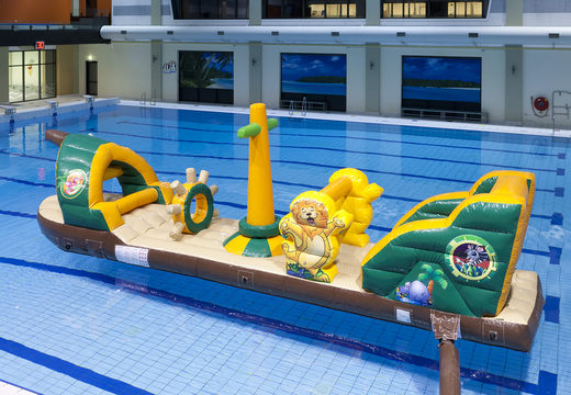 Ordene un barco inflable con tema de safari para jóvenes y mayores. Compra juegos de piscina hinchables ahora online en JB Hinchables España