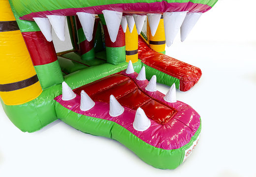 Compre un pequeño castillo hinchable en un tema de cocodrilo con tobogán para niños. Ordene castillos hinchables en línea en JB Hinchables España