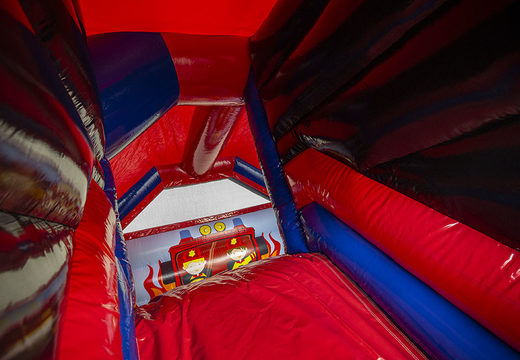 Castillo inflable con una combinación de tobogán en bombero temático a la venta para niños. Compra castillos inflables en línea en JB Hinchables España