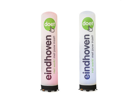 Ordene un pilar de luz Eindhoven Doet inflable. Obtenga su pilares publicitarios en línea ahora en JB Hinchables España