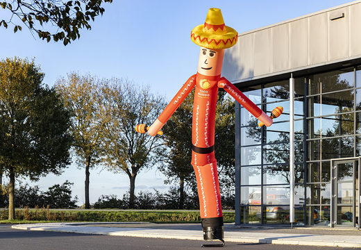 Ordene el bailarines de aire Taco Mundo 3D de 6 metros de altura hecho a medida en línea en JB Promotions; especialista en artículos publicitarios inflables como tubos inflables