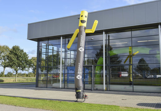 Skydancer inflable de Renault hecho a medida en JB Hinchables España; especialista en artículos publicitarios inflables como tubos inflables
