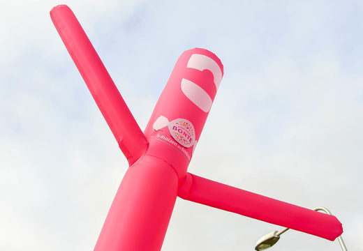 Las Bonbonnerie Skydancers y skytubes inflables hechos a medida en JB Hinchables España; especialista en artículos publicitarios inflables como tubos inflables