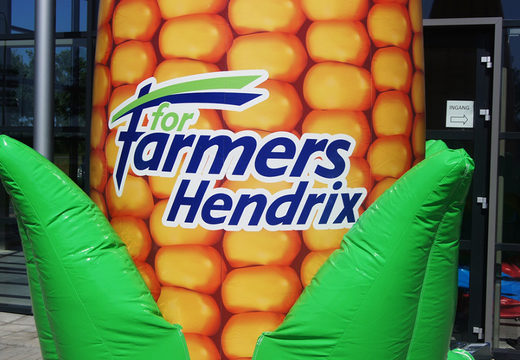 Compre la réplica de productos inflables de maíz de gran tamaño de Farmers Hendriks. Ordene su productos promocionales ahora en línea en JB Hinchables España