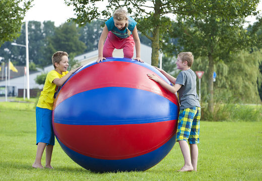 Compra super balones inflables multiusos de 1,5 y 2 metros azul rojo para grandes y pequeños. Ordene artículos inflables en línea en JB Hinchables España