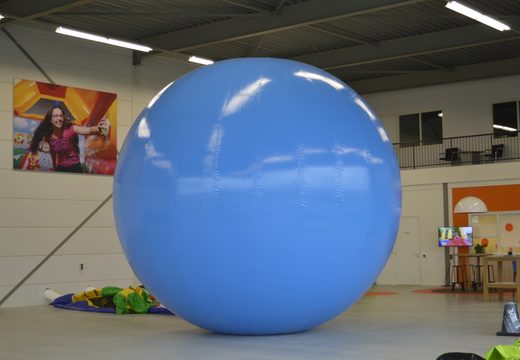 Compre la ampliación del producto Mega Blue Ball en línea. Ordene la ampliación de su productos promocionales ahora en línea en JB Hinchables España