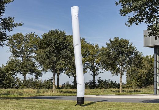 Ordene skytubes inflables de 8 m en blanca en línea en JB Hinchables España. Todos los skydancers inflables estándar se entregan a la velocidad del rayo