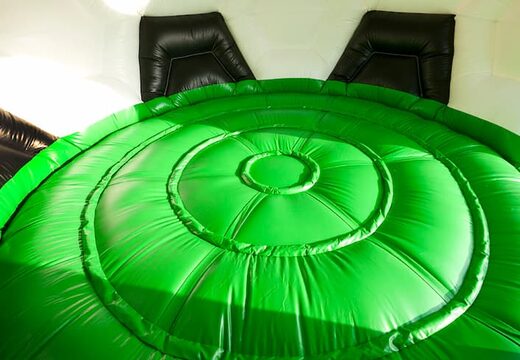 Compra  un castillo hinchable con un tema de fútbol para niños. Compra castillos hinchables en línea en JB Hinchables España