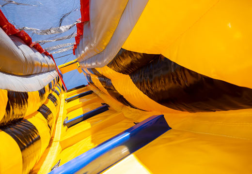 Waterglijbaan opblaasbaar in thema high voltage met rood en geel bestellen voor kinderen