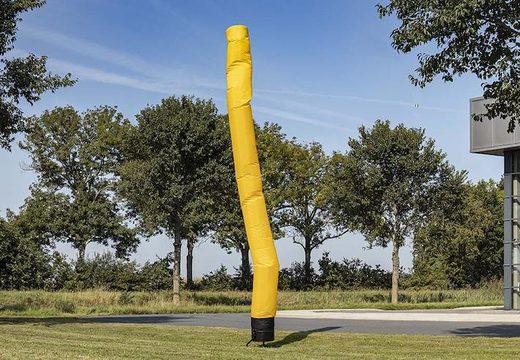 Skytube inflable estándar de 6 o 8 metros en amarillo a la venta en JB Hinchables España. Ordene airdancers en colores y dimensiones estándar directamente en línea
