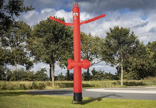 Ordene una flecha roja 3d direccional inflable skytubes de 6 metros en línea en JB Hinchables España. Todos los skydancers estándar se entregan súper rápido
