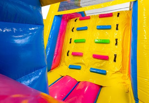 Pista americana inflable de Colores Felices de 13 metros de largo para niños. Ordene pistas americanas inflables ahora en línea en JB Hinchables España