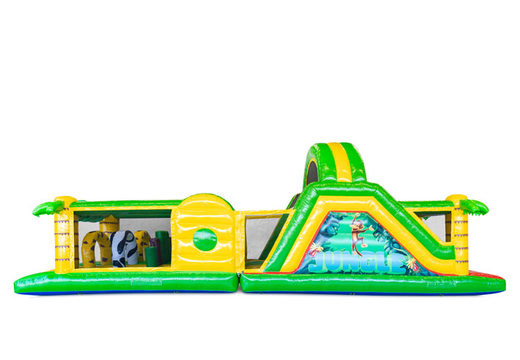 Ordene el castillo hinchable de 13 metros en tema Selva para niños. Compre pistas americanas inflables en línea ahora en JB Hinchables España