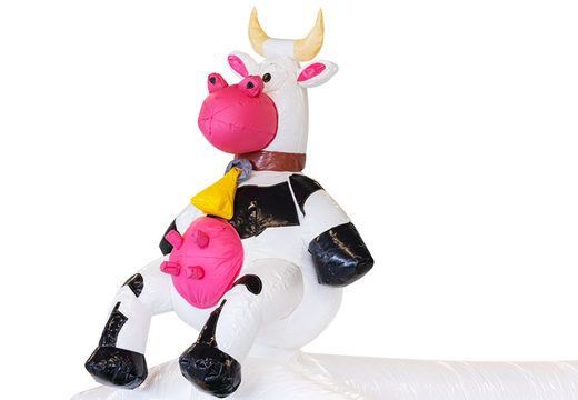 Vaca en castillo hinchable de JB Inflatables